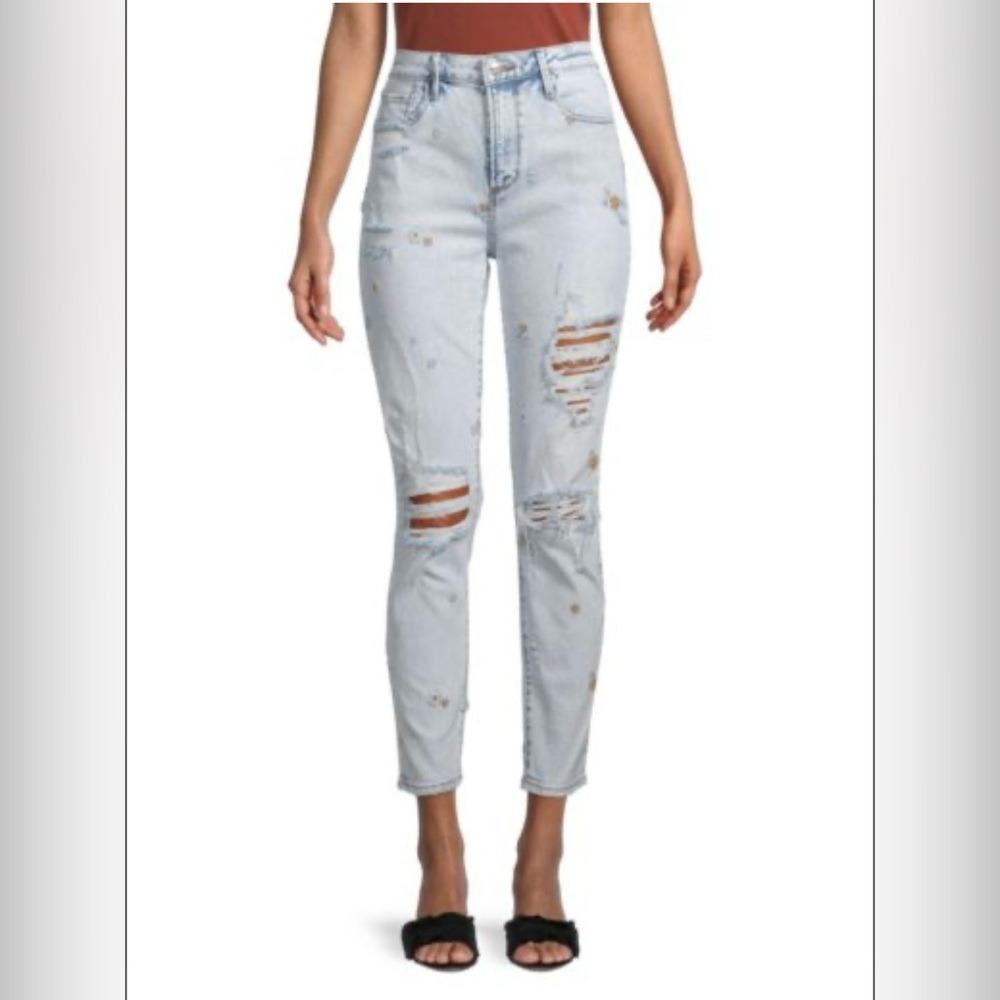 DRIFTWOOD
Gizelle Distressed Ankle Jeans. Org$143. Size 26”